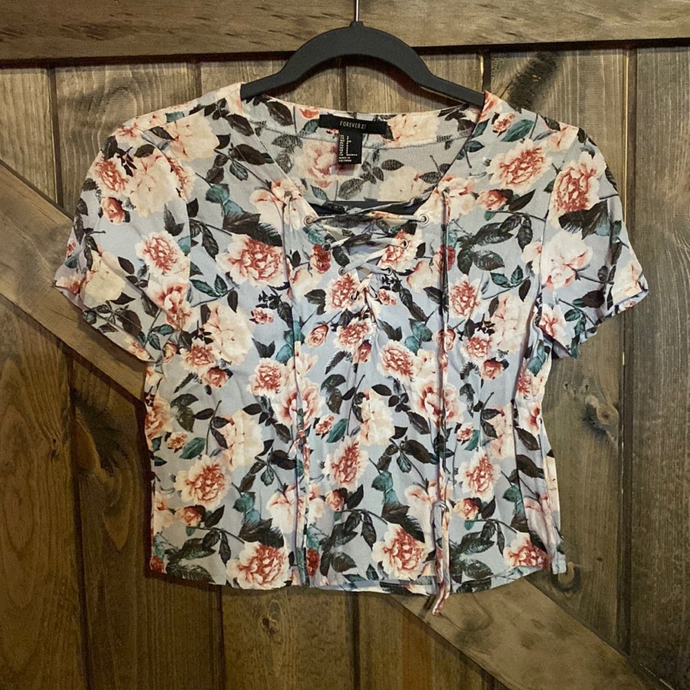 Forever 21 Floral Lace-Up‎ Short Sleeve T-Shirt